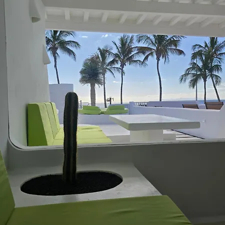 Blancas Apartahotel Puerto del Carmen (Lanzarote)
